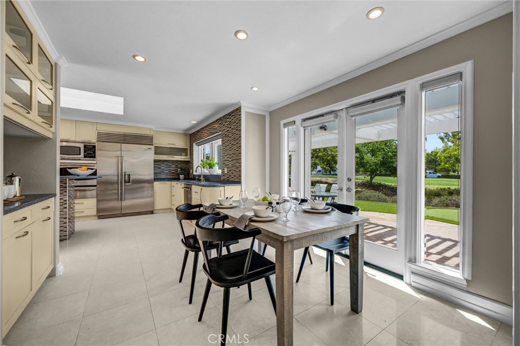 81 Royal Saint George Road