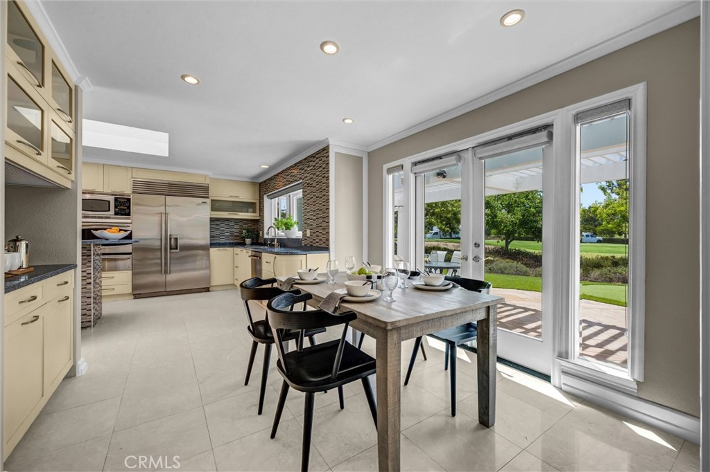 81 Royal Saint George Road