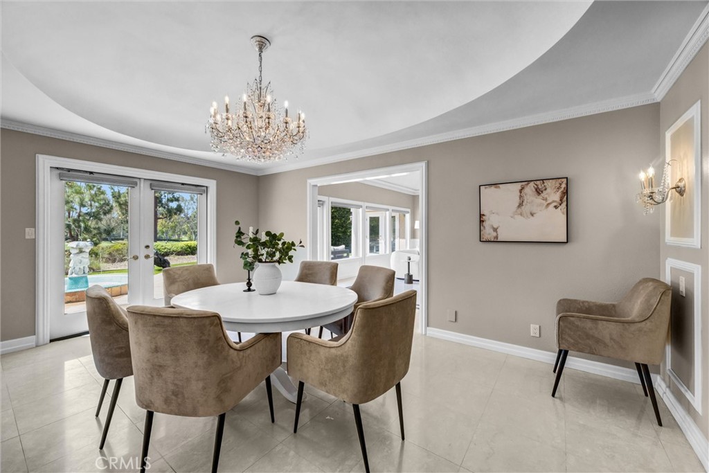 81 Royal Saint George Road