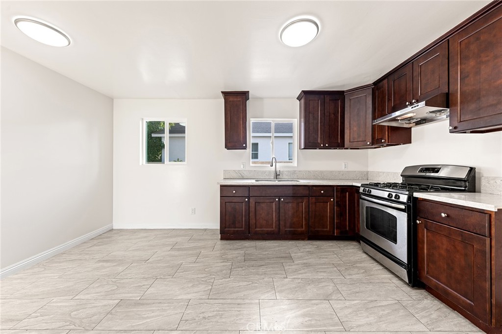 270 W Bencamp