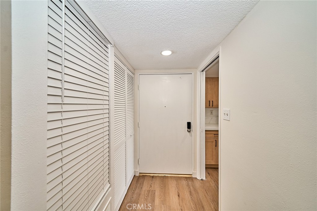 605 Redondo Avenue 203