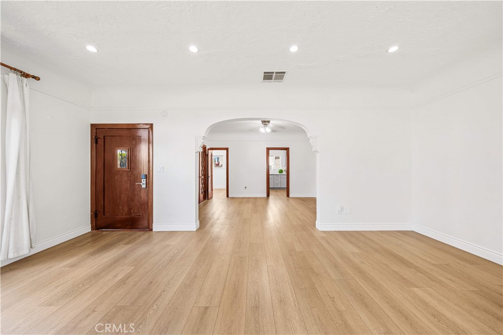 104 E Adams
