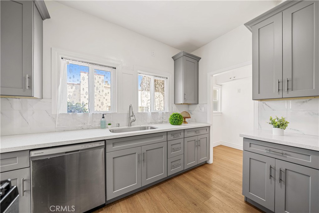 104 E Adams