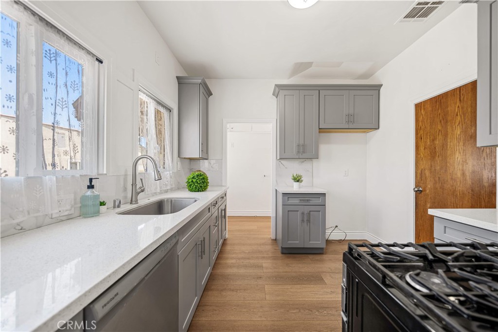 104 E Adams