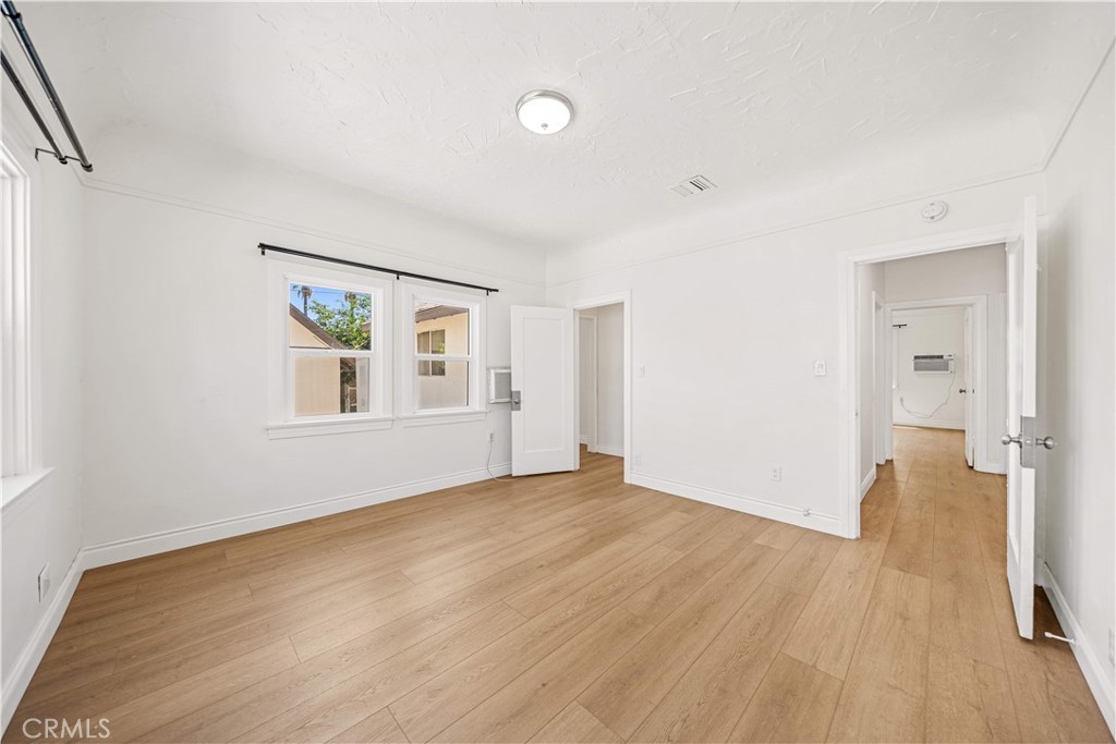 104 E Adams
