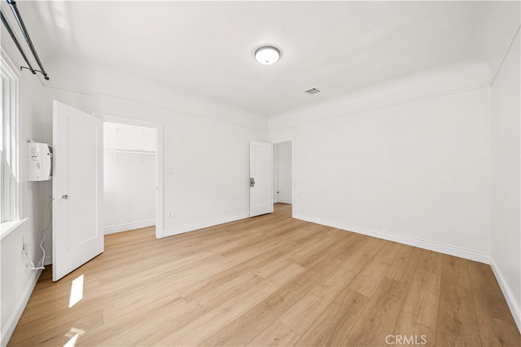 104 E Adams