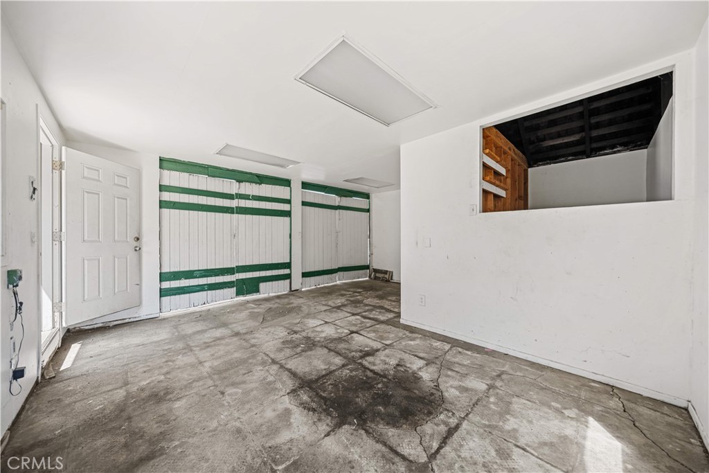 104 E Adams