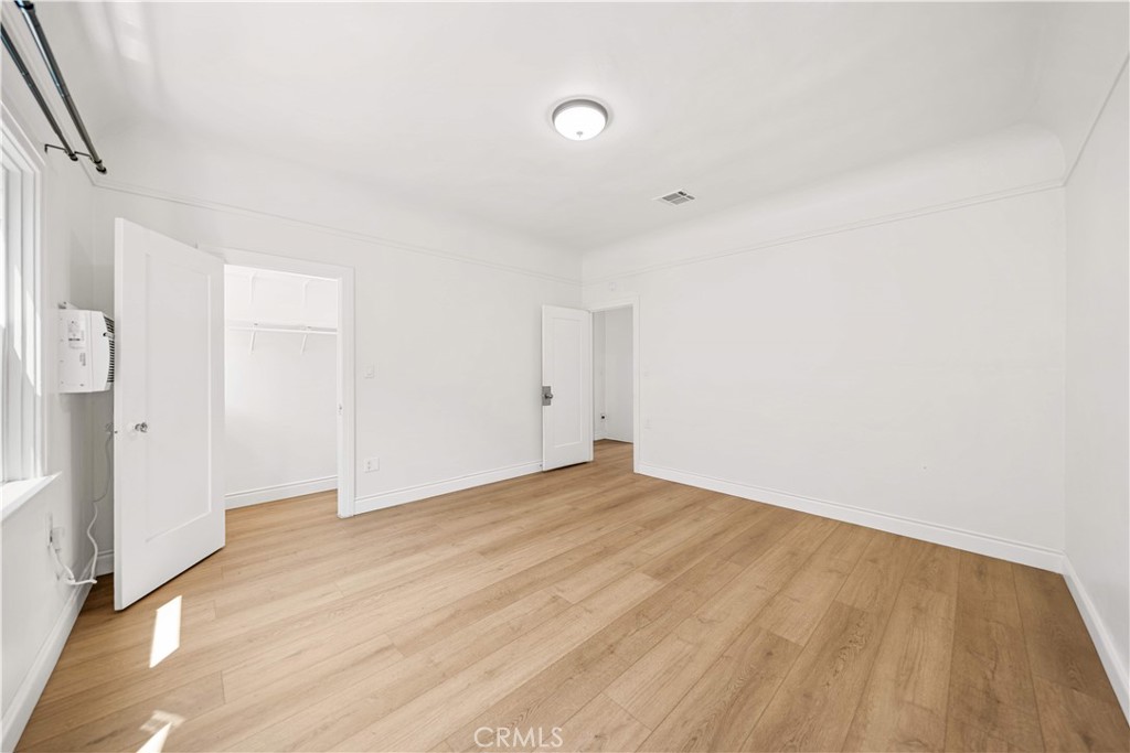 104 E Adams