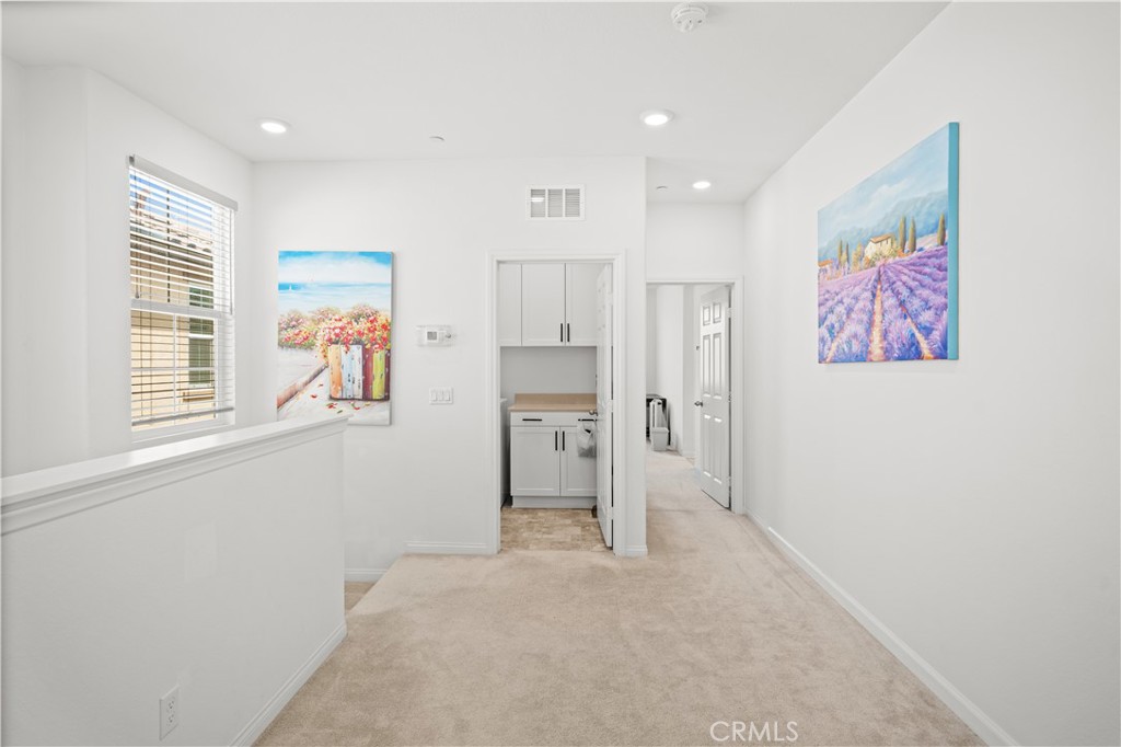 5564 Valencia