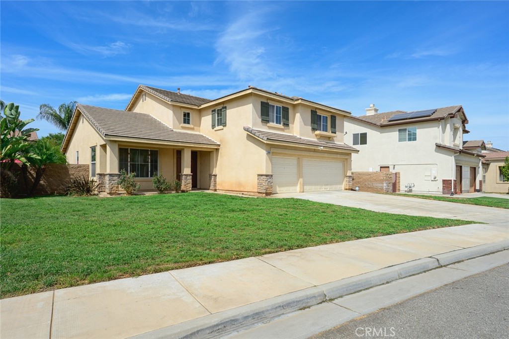 25868 Boulder Rock Pl
