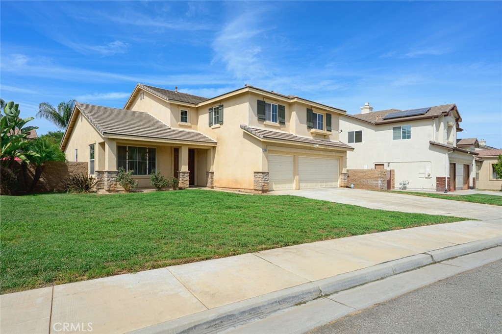 25868 Boulder Rock Pl