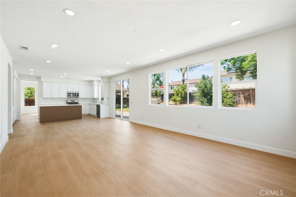 25868 Boulder Rock Pl