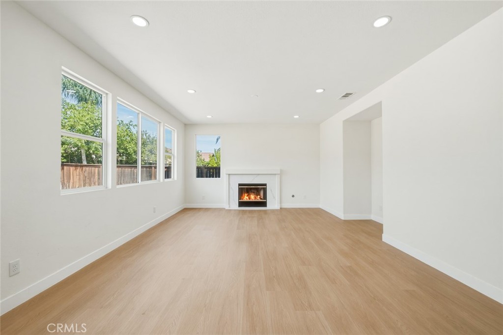 25868 Boulder Rock Pl