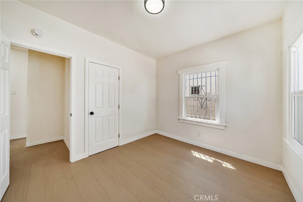1020 W 70th Street