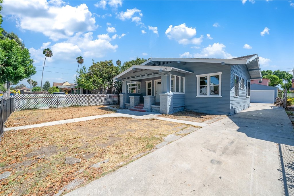 1020 W 70th Street