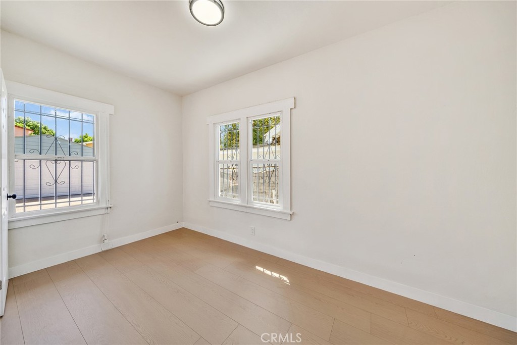 1020 W 70th Street