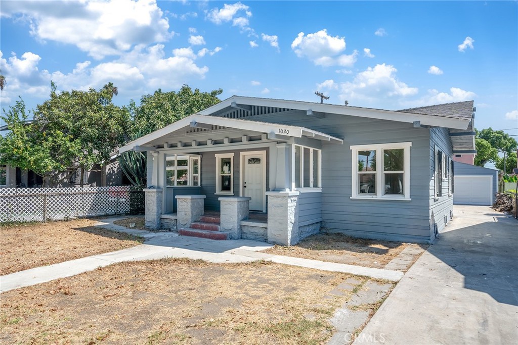1020 W 70th Street