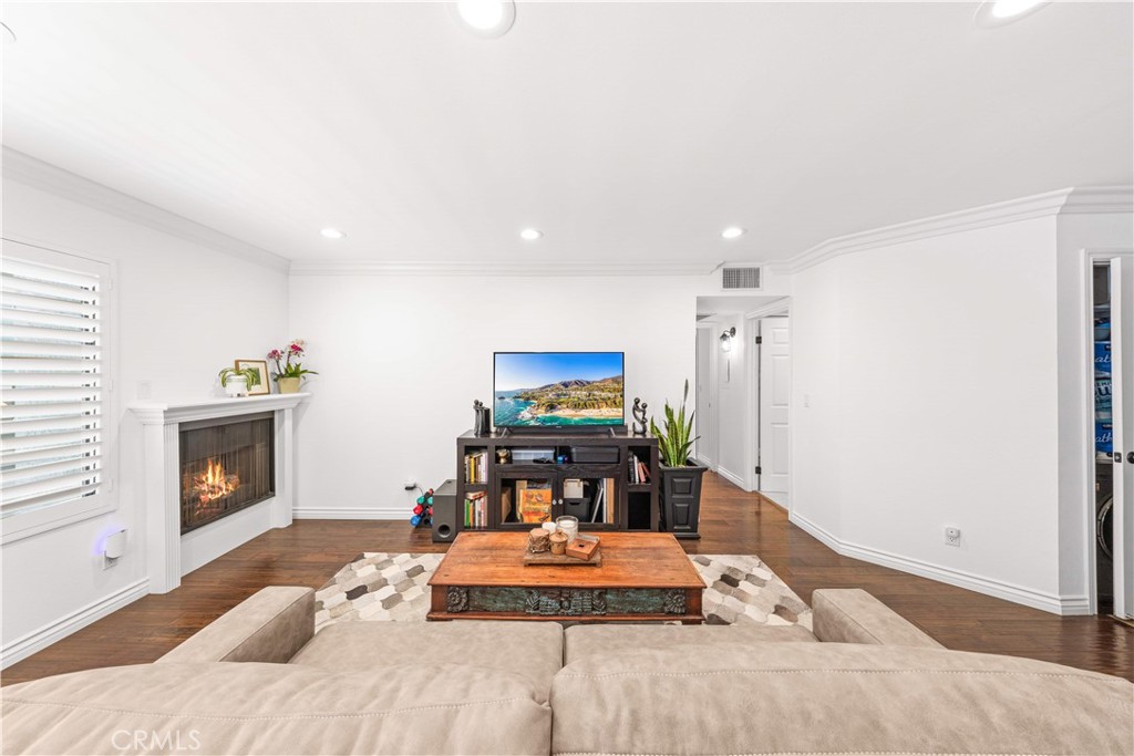 4211 Arch 103