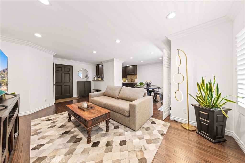 4211 Arch 103