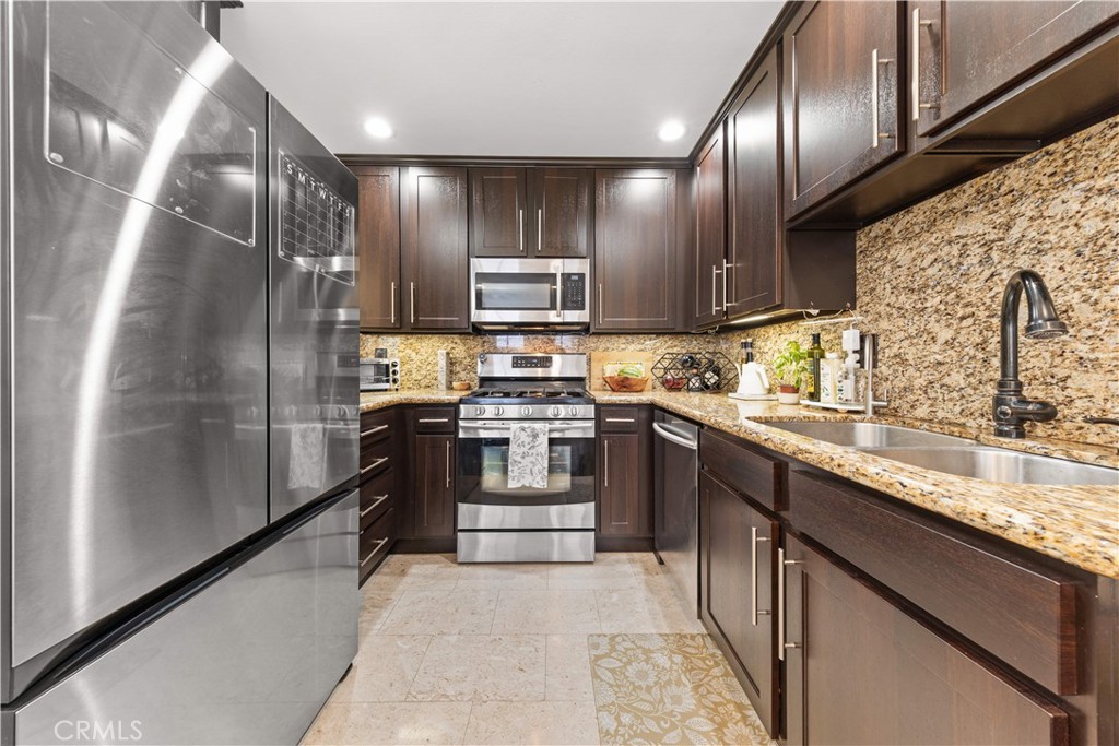 4211 Arch 103