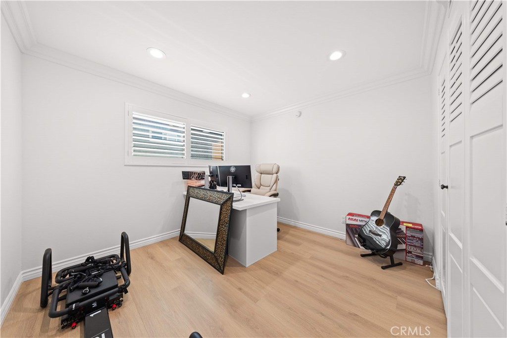 4211 Arch 103