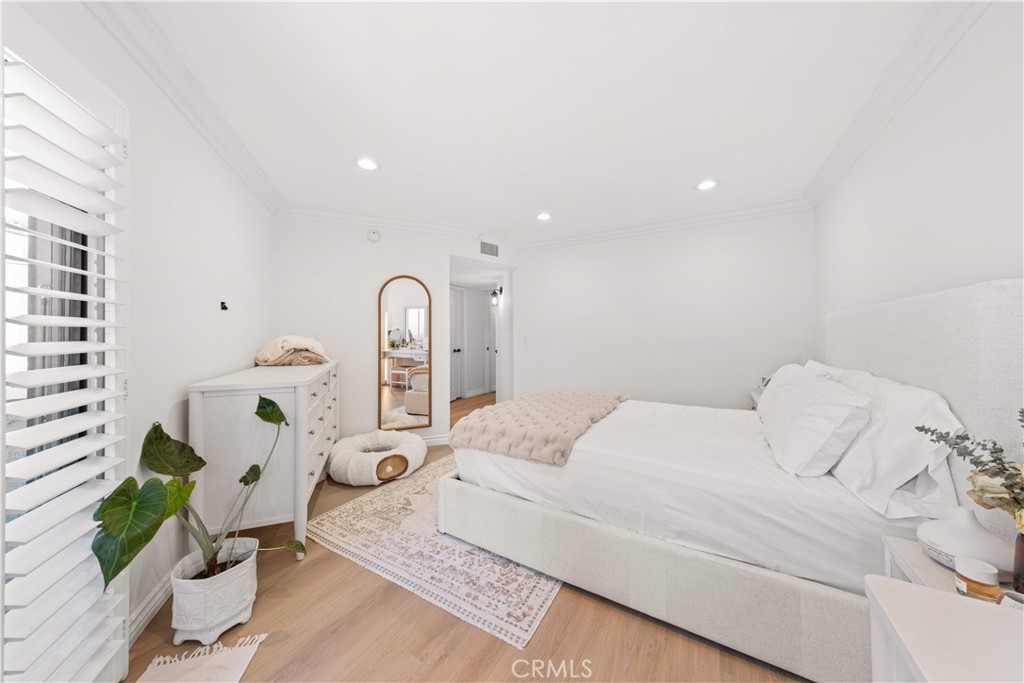 4211 Arch 103