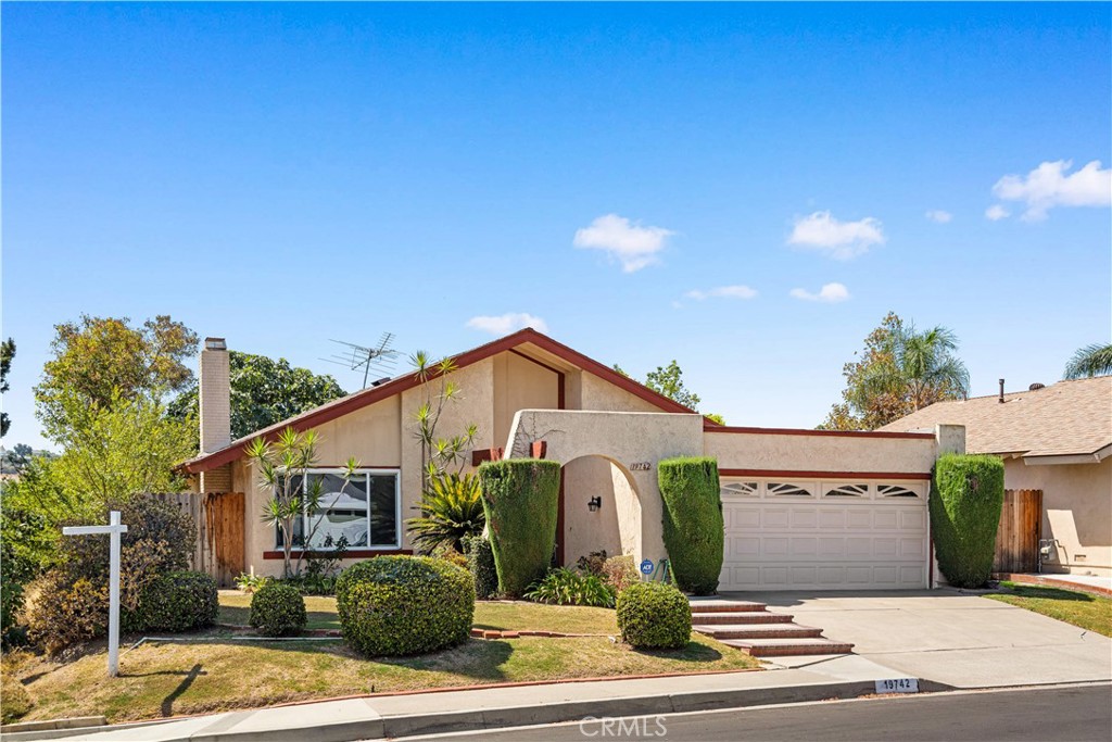 19742 Fernwood Plaza