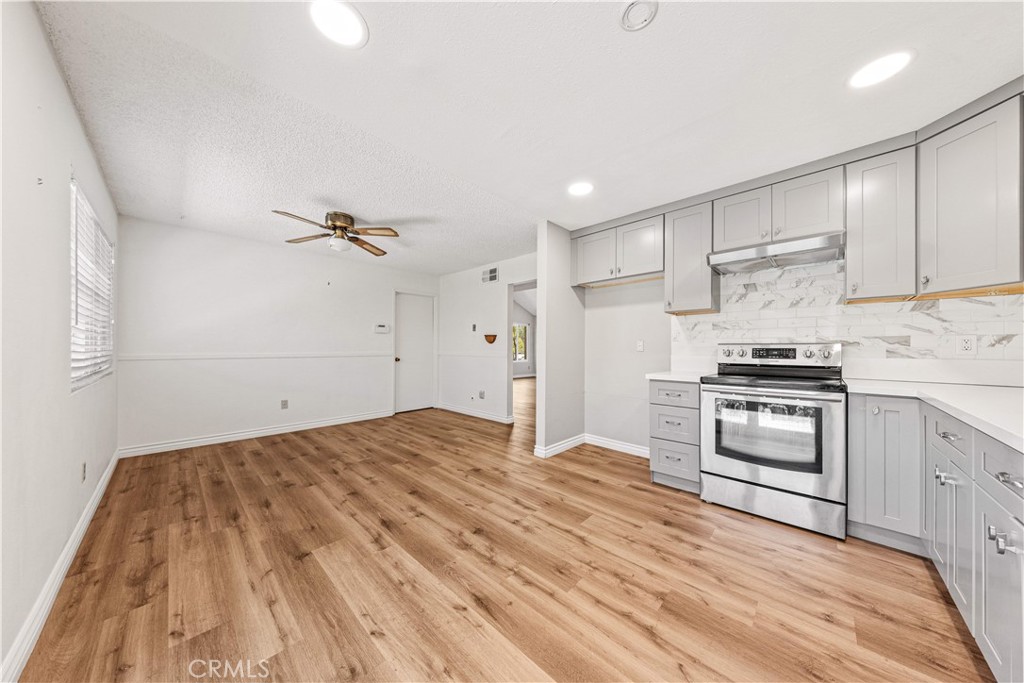 19742 Fernwood Plaza