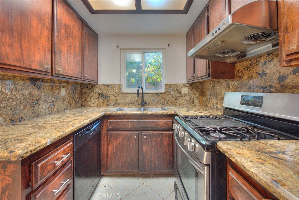 3701 Summer Lane