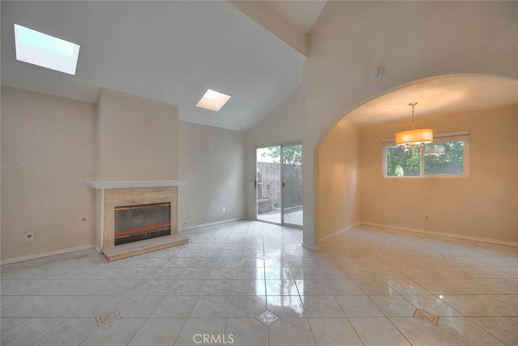 3701 Summer Lane