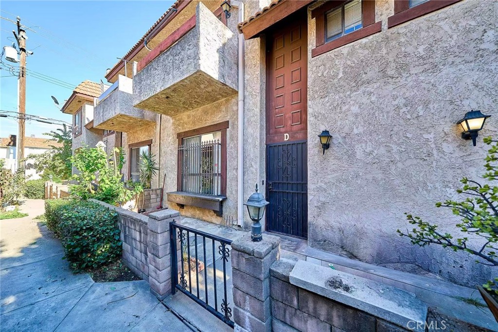 208 N Marguerita Avenue