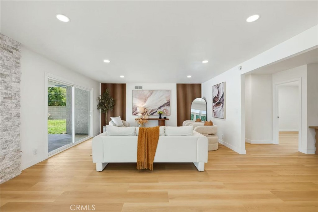 1356 Old Canyon