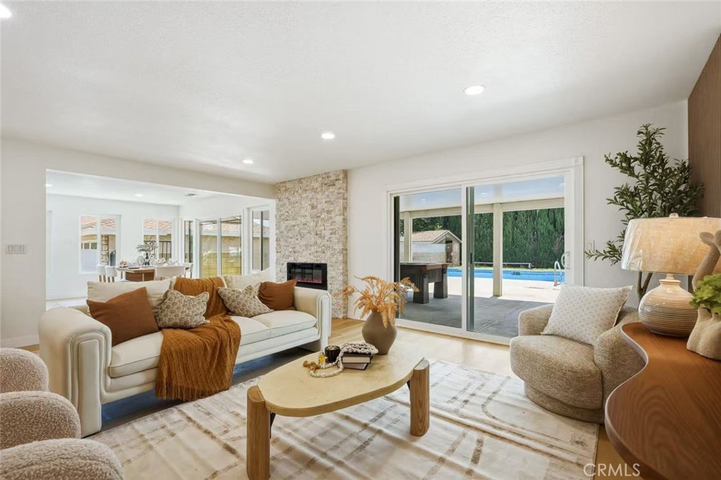 1356 Old Canyon