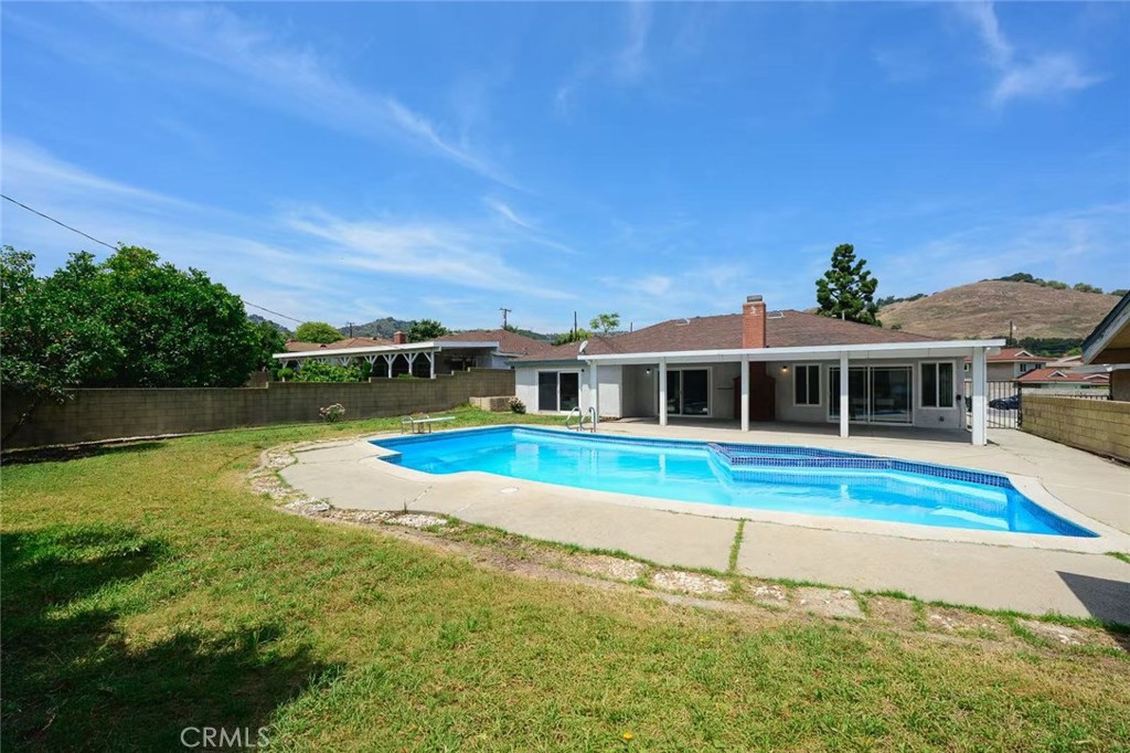 1356 Old Canyon