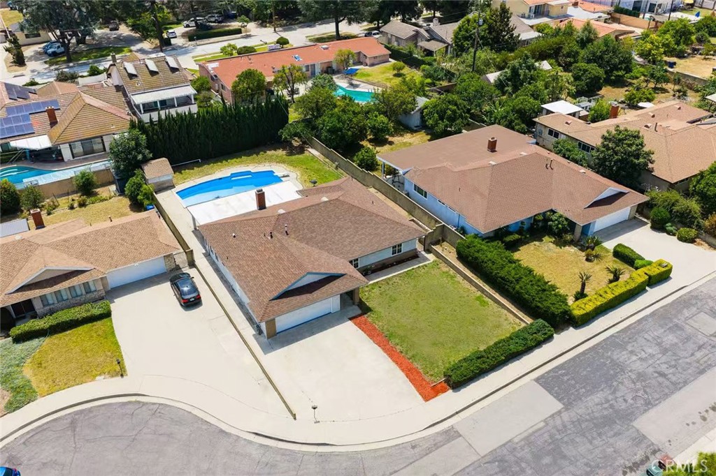 1356 Old Canyon