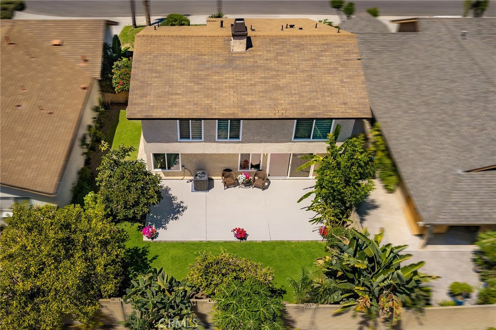 2416 Flora Street