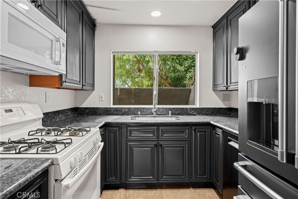 800 Grand Avenue D1