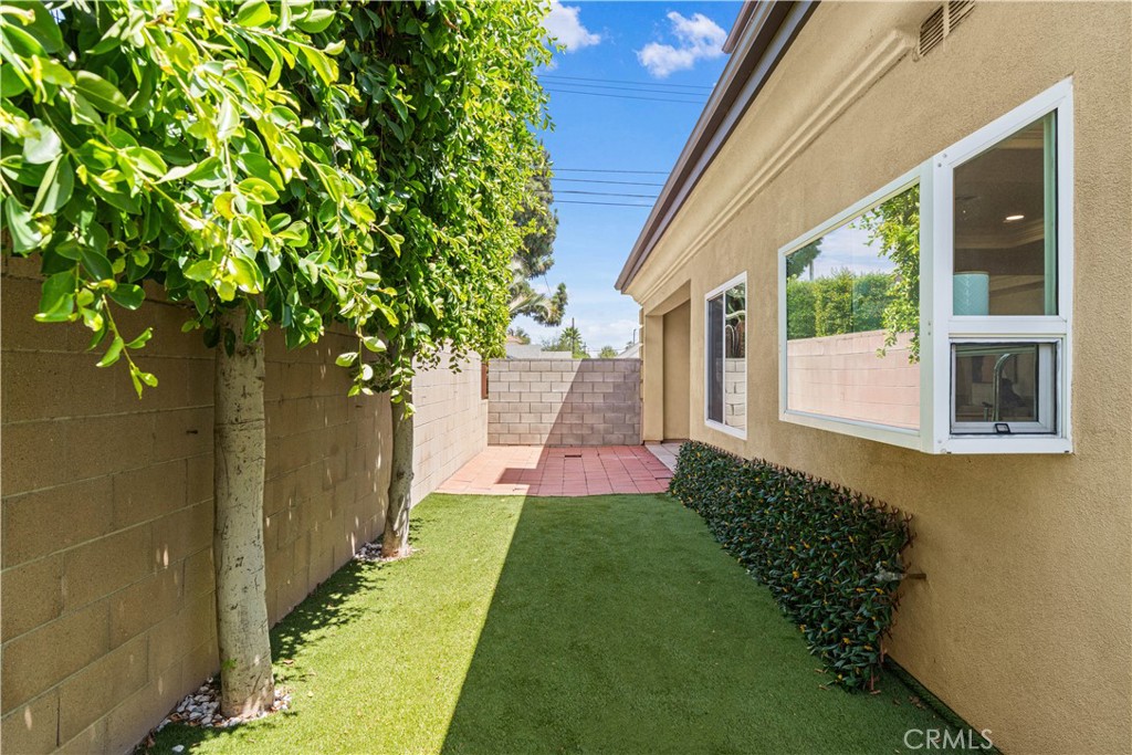 5343 Santa Anita Avenue
