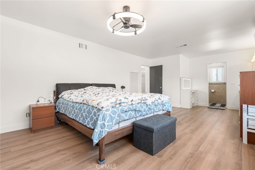 1740 Deerhaven