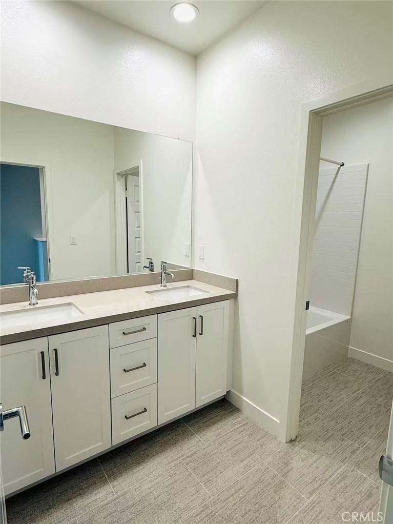 4016 E Lily Paseo #121