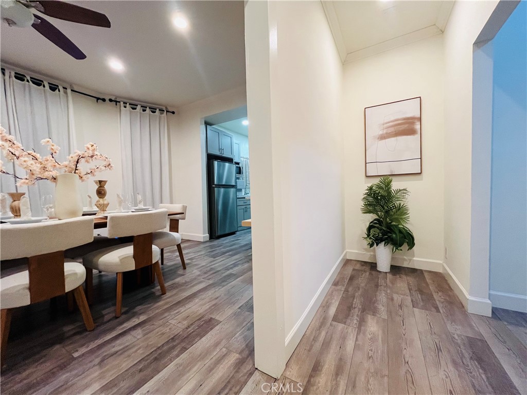 1147 S Westlake