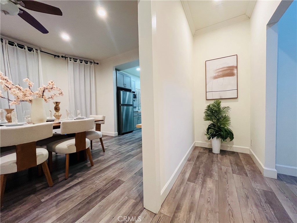 1147 S Westlake