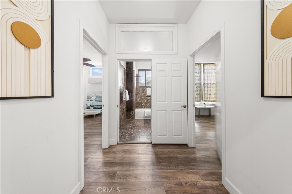 1147 S Westlake