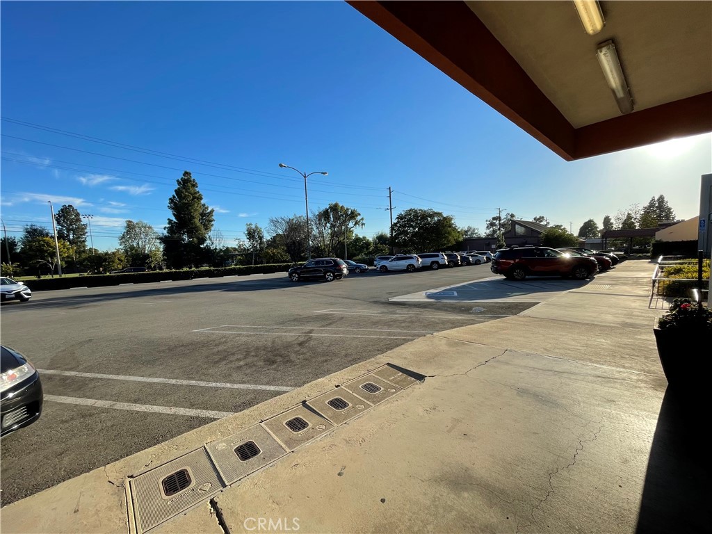 909 W Foothill Boulevard