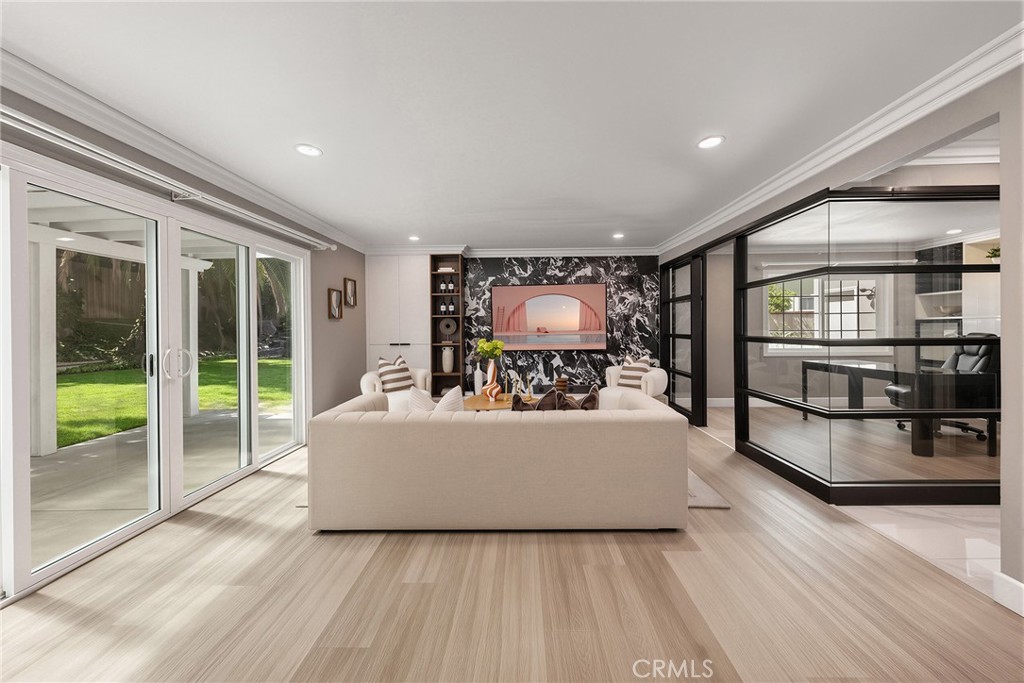 1815 Pavas Court