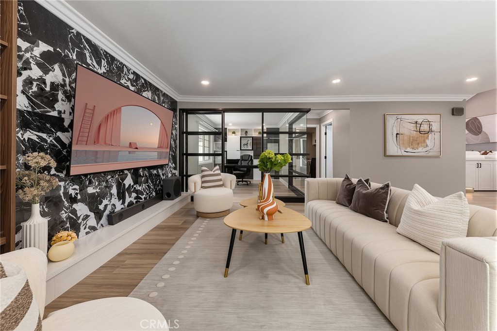 1815 Pavas Court