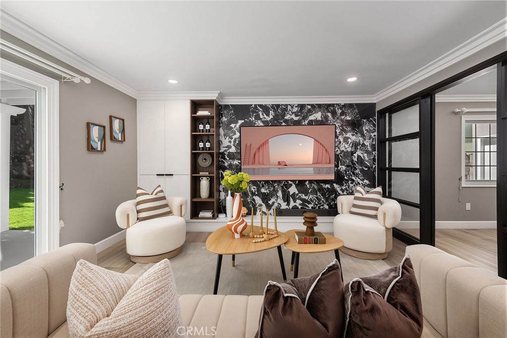 1815 Pavas Court