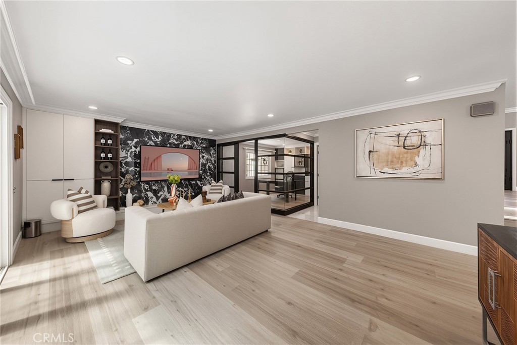 1815 Pavas Court