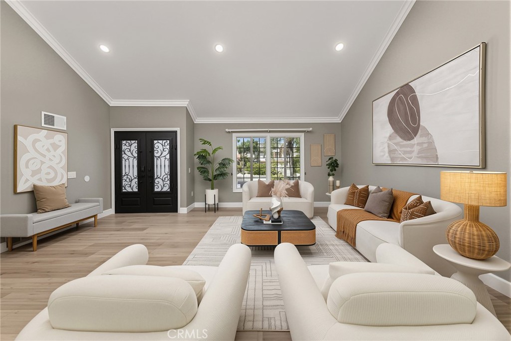 1815 Pavas Court