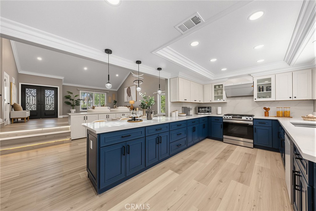 1815 Pavas Court
